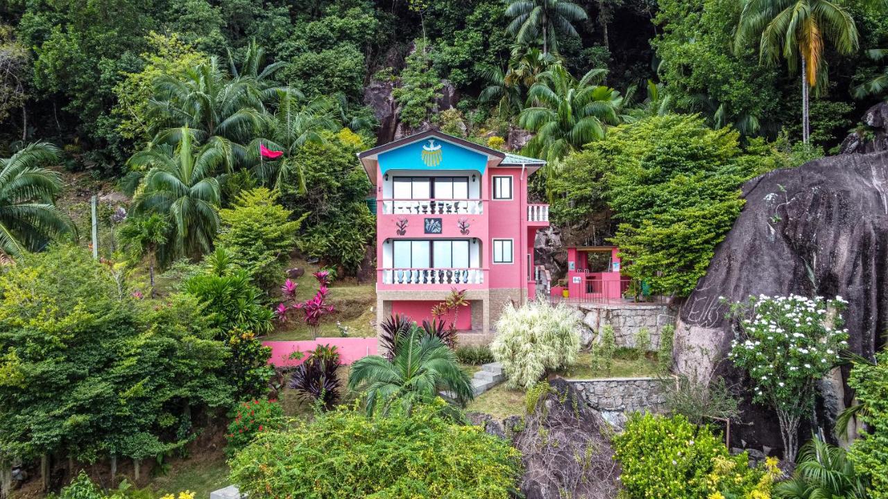 Les Elles Guesthouse Self Catering Baie Lazare  Exterior photo