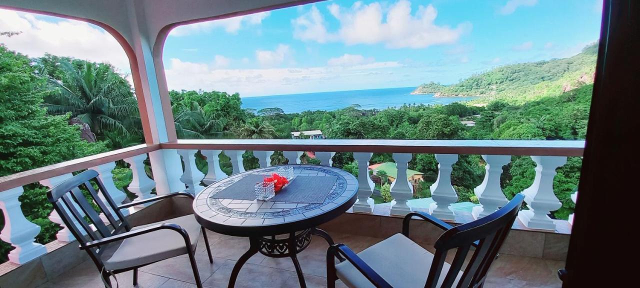 Les Elles Guesthouse Self Catering Baie Lazare  Exterior photo